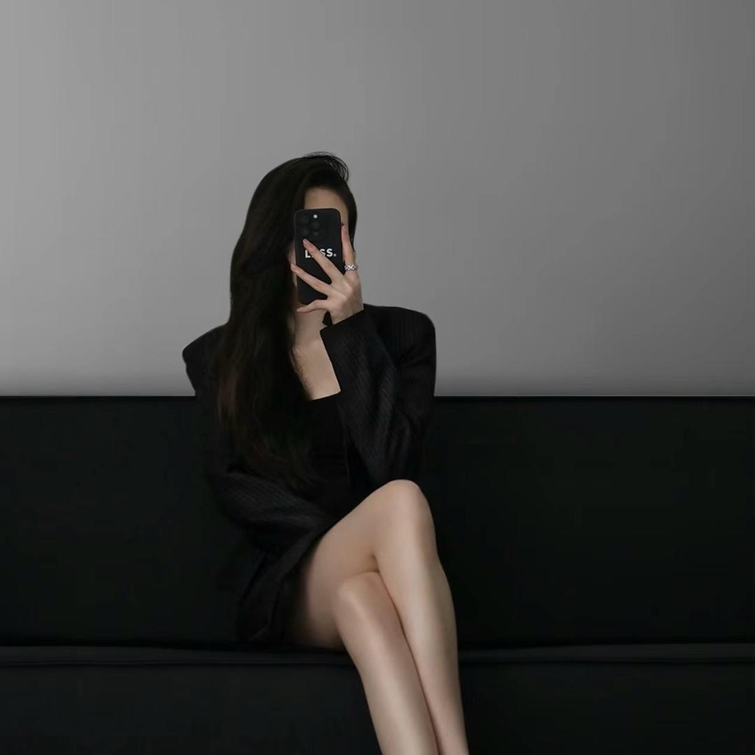 苗苗.