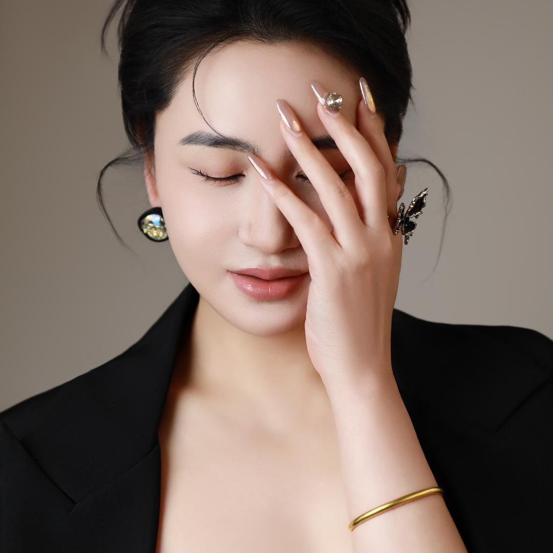昆明林夕服饰