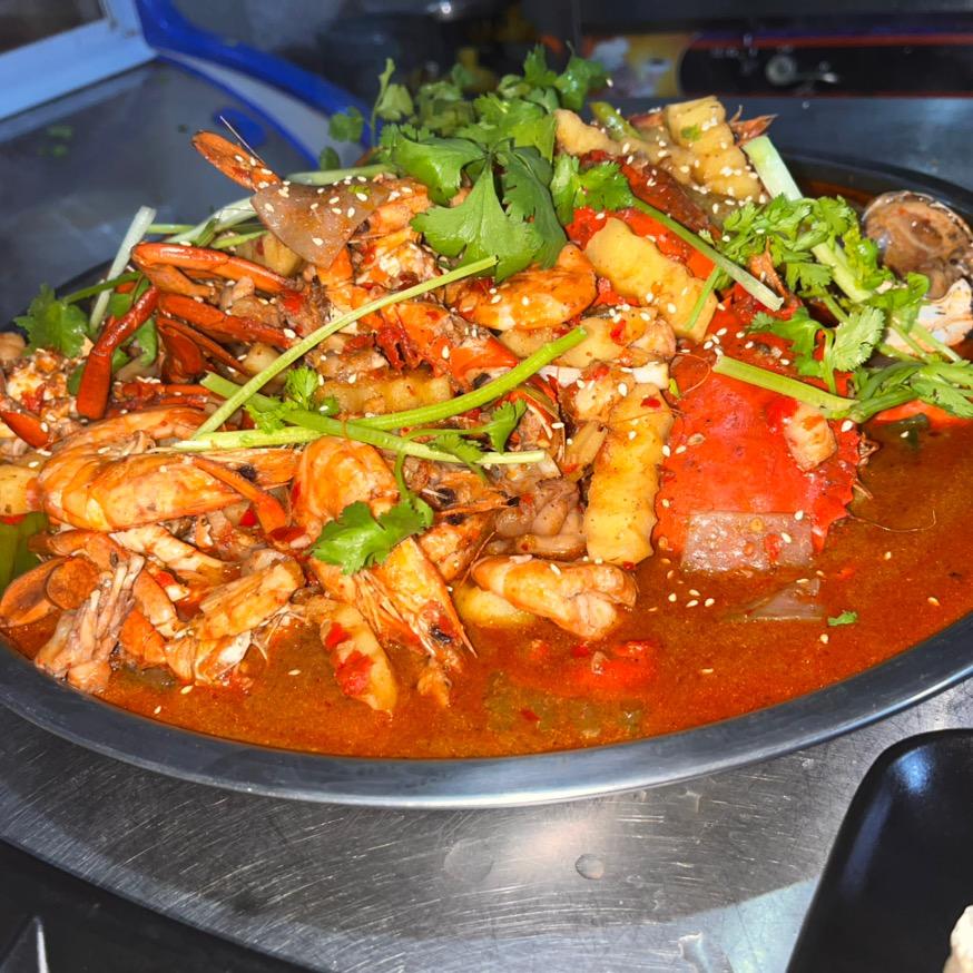 云源饭店(螃蟹·烤生蚝·小龙虾）
