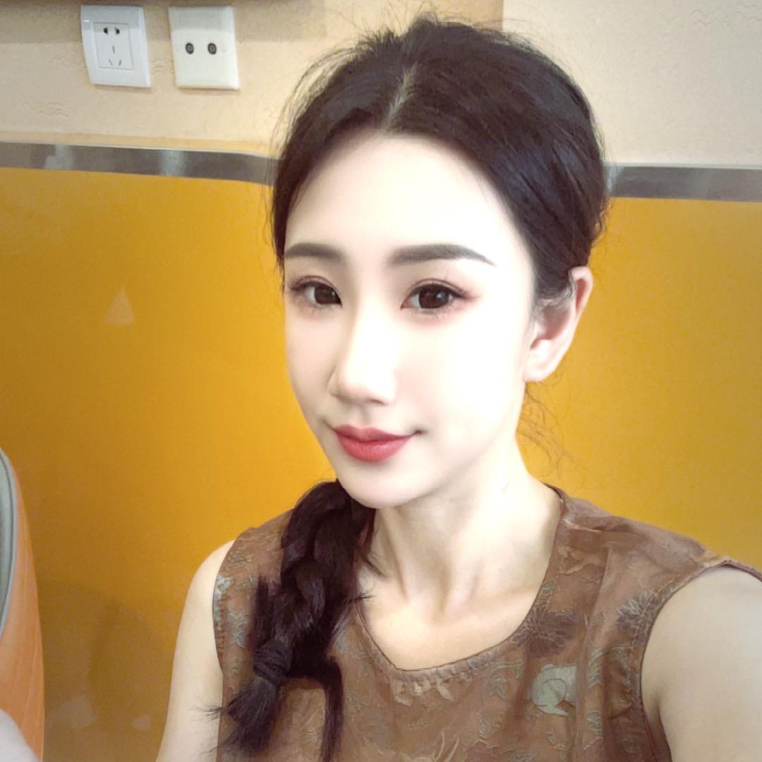 @玲