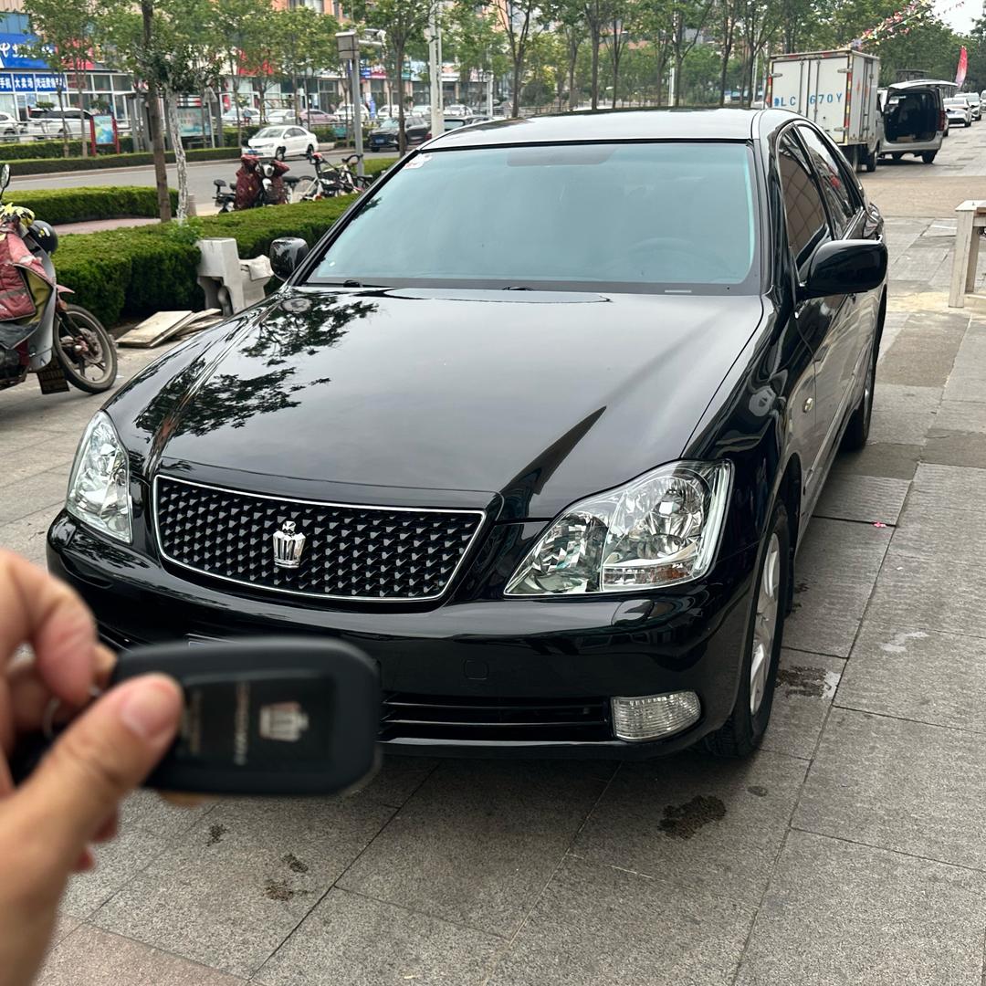 皇冠–CROWN