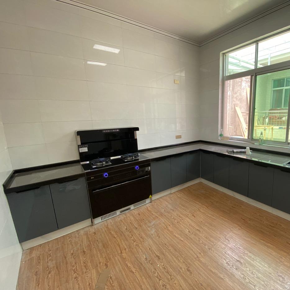 阳阳水暖。坡底店