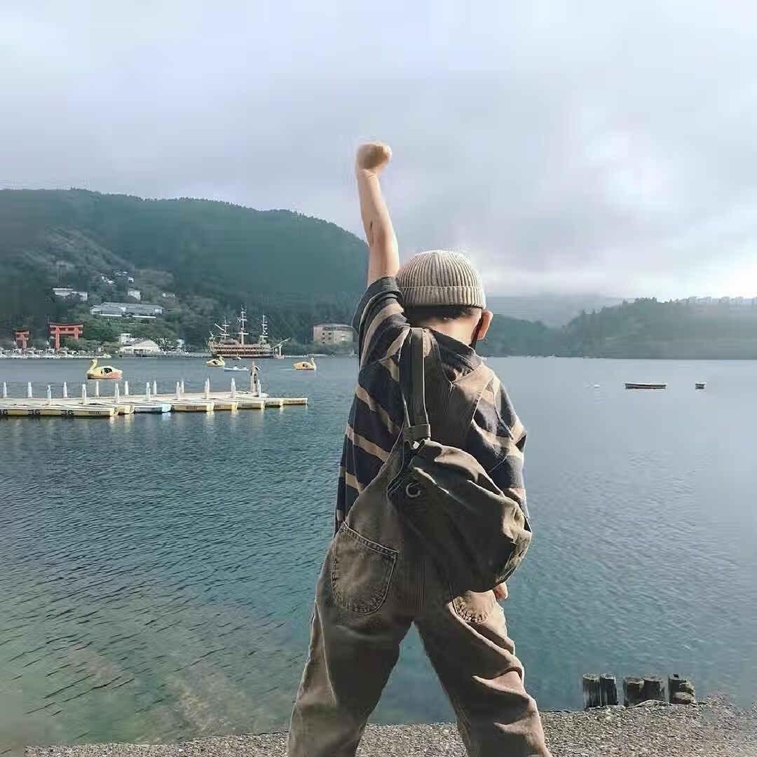 🍂小布同学