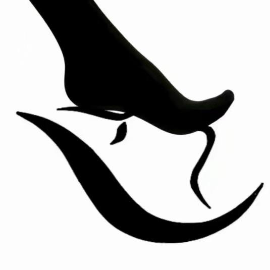 恋丝踩背馆 莉莉