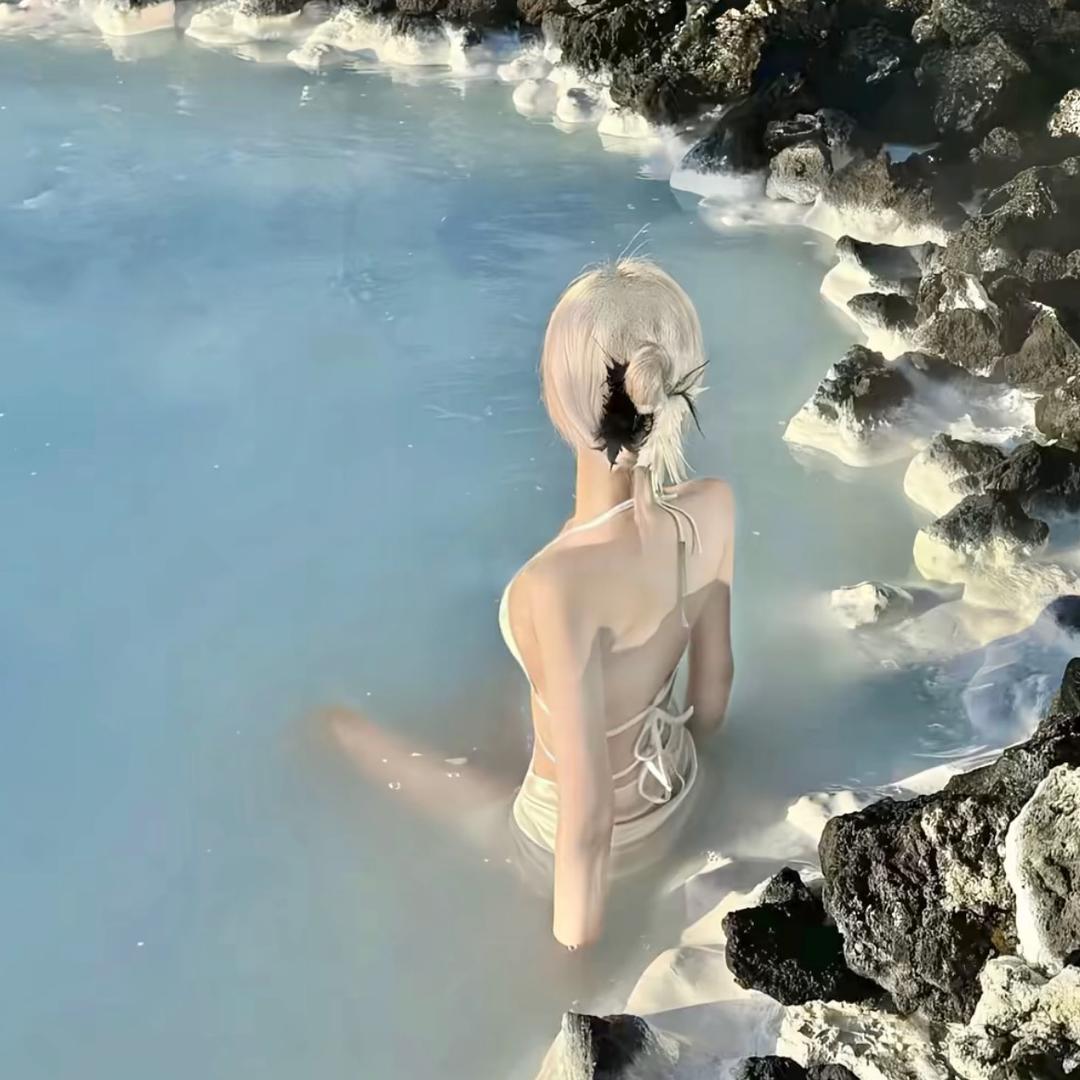 蛮蛮.