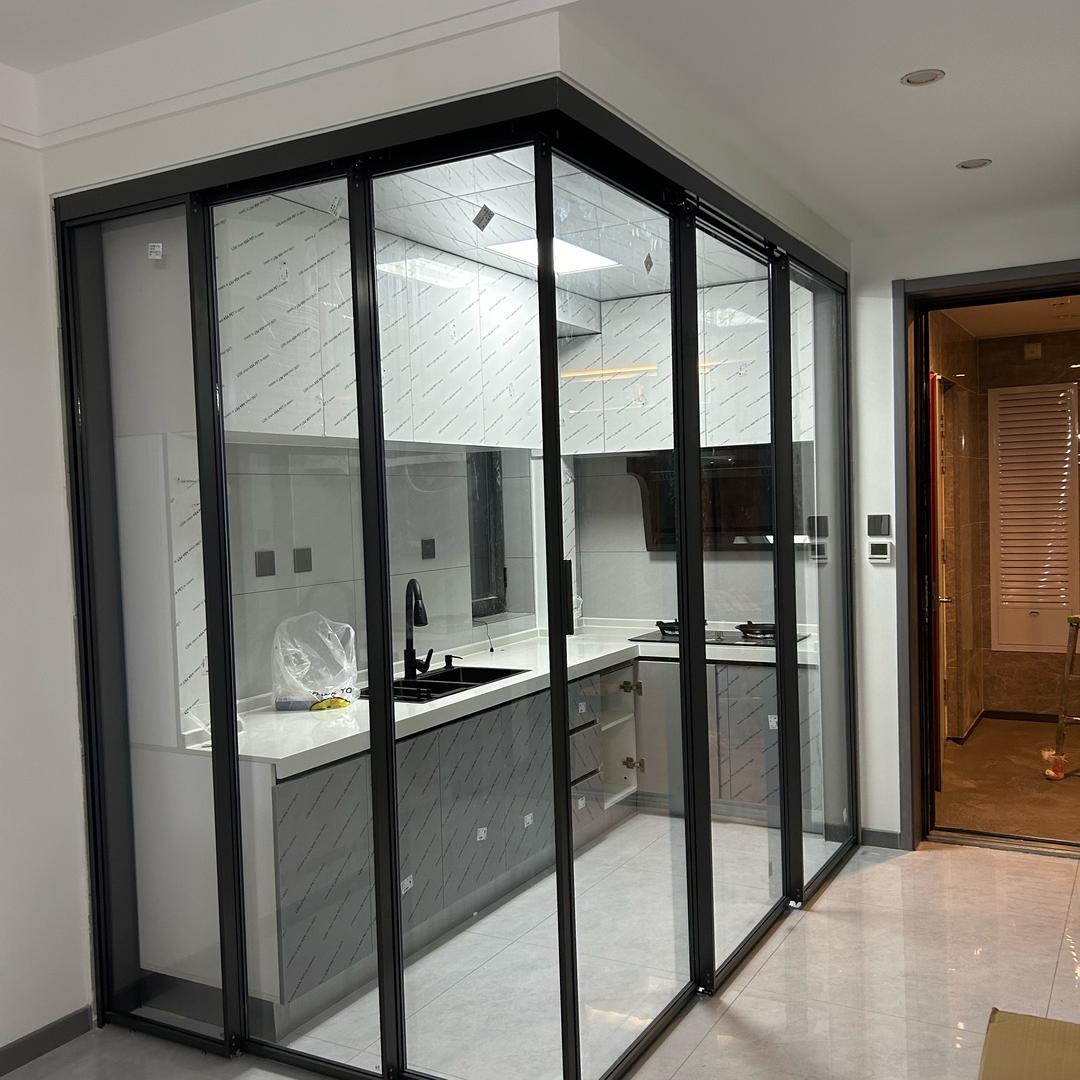 天津钛镁合金门安装师傅小石