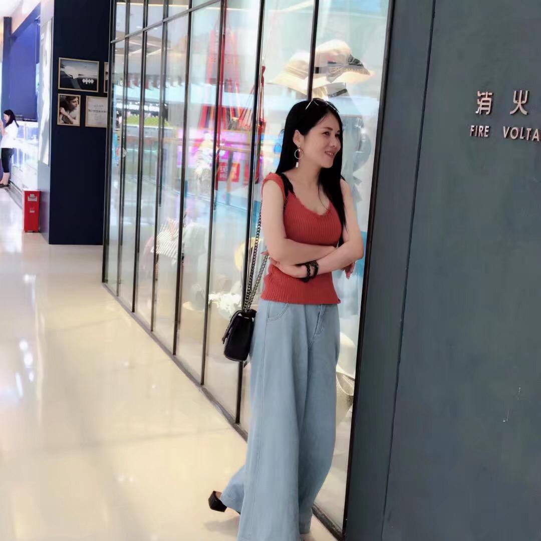 德化县欧米娅设计师品牌买手集合店