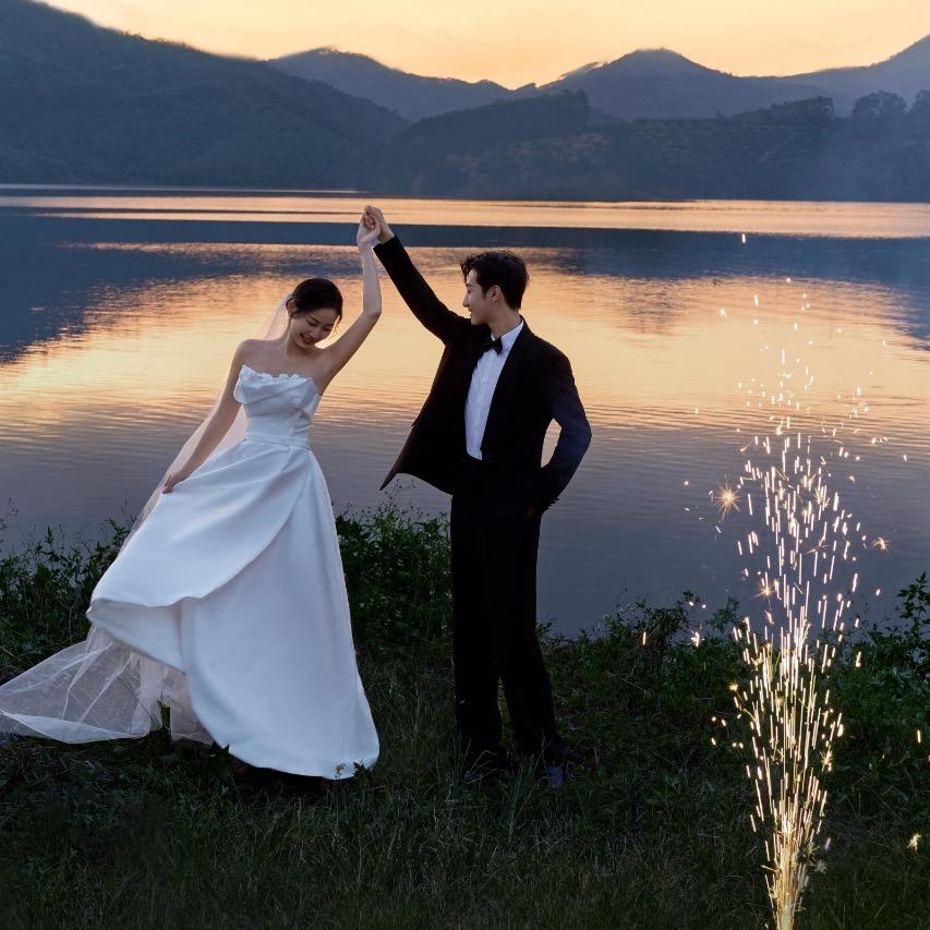 灵山国大金婚纱摄影—苏