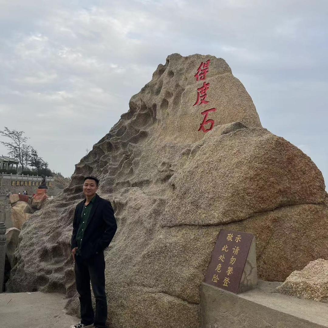 专业做铝合金阳台柜，定制家具