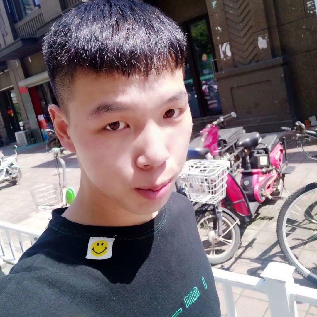 请叫，邵壮壮