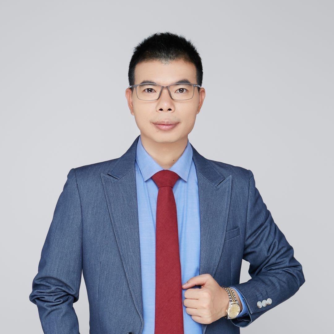 爱吃鸡爪的阿辉