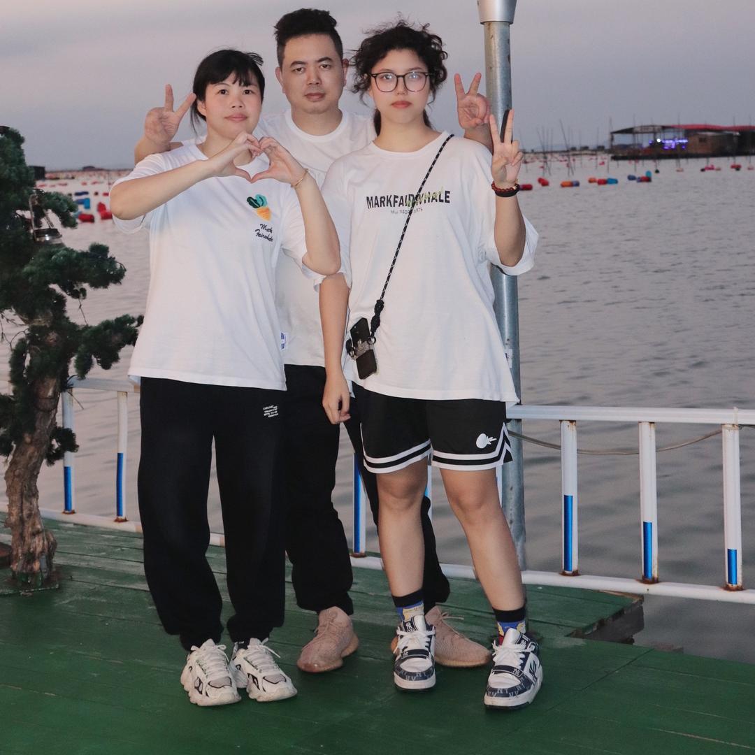 小洪