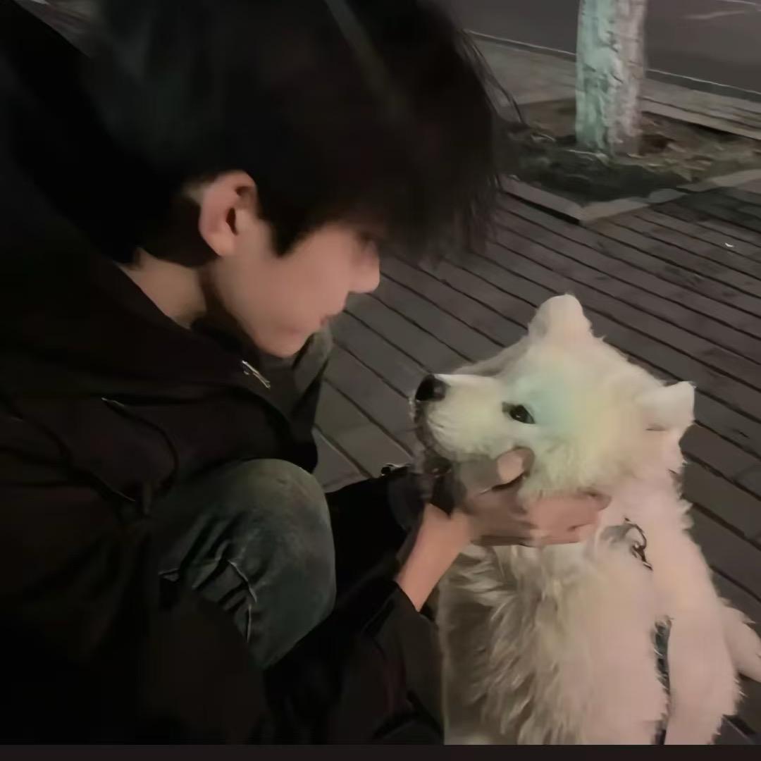 礼貌不语(´•༝•`)