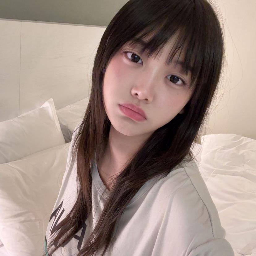 需要人陪。