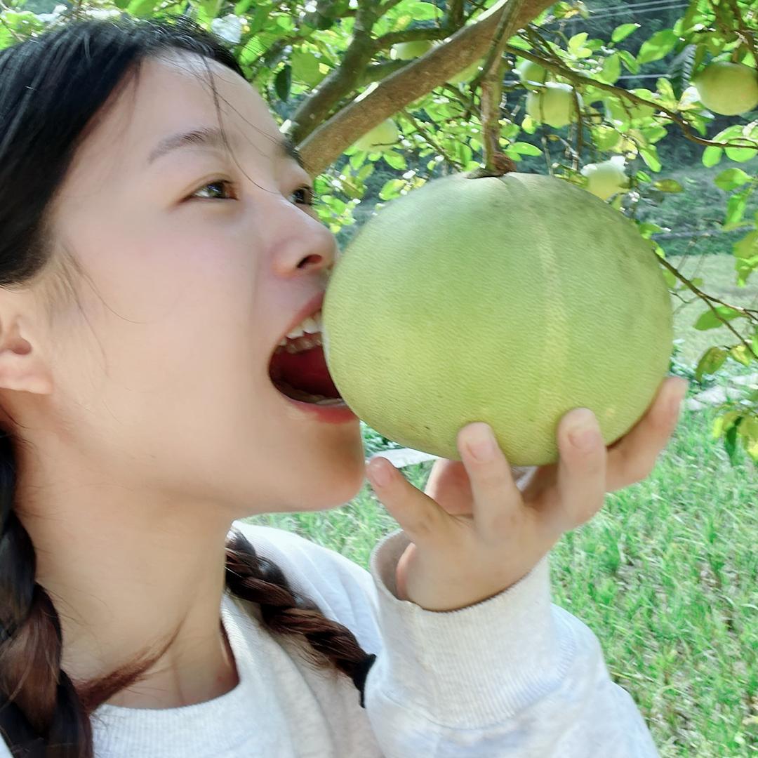 大嘴妹杨桃