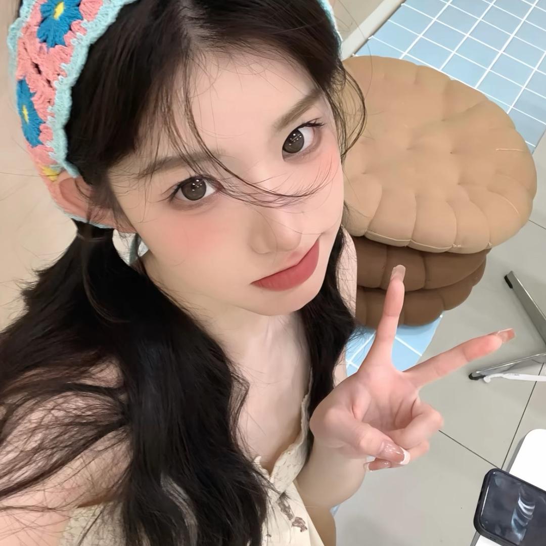 小石榴.