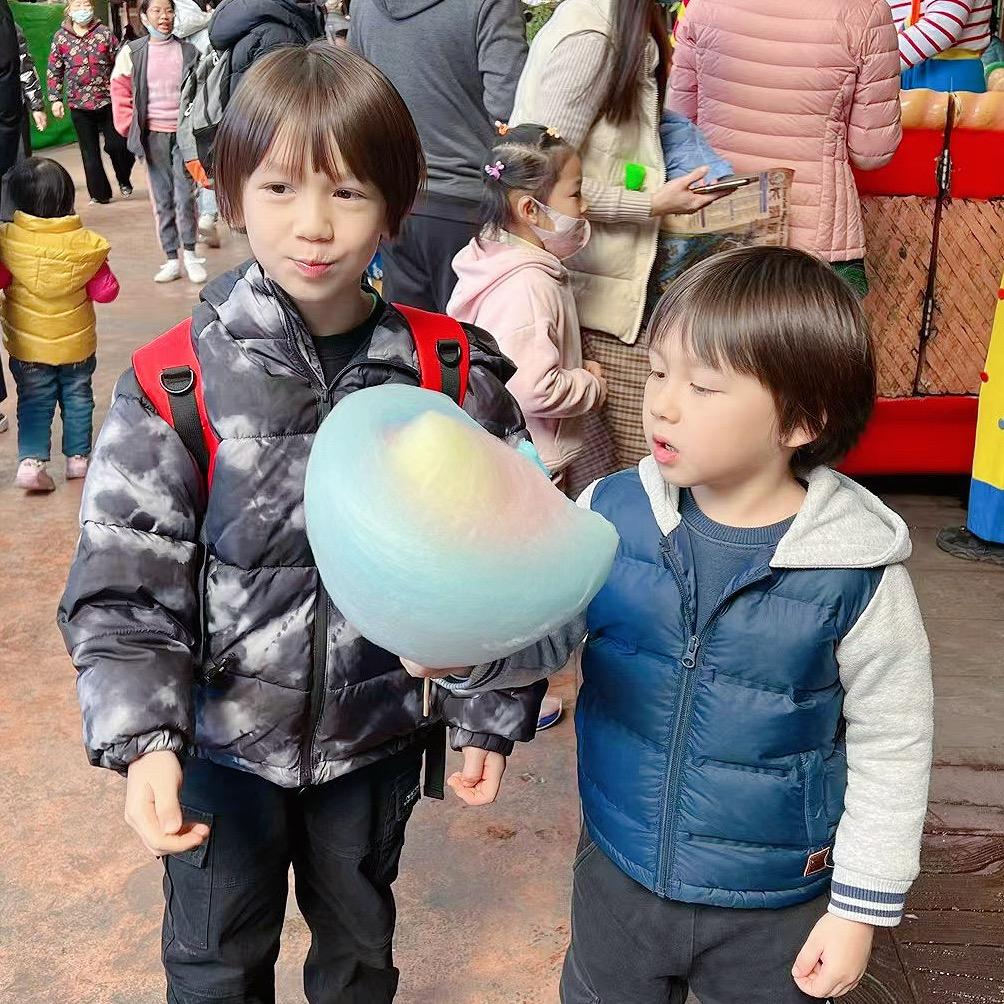 小郑同学的麻麻