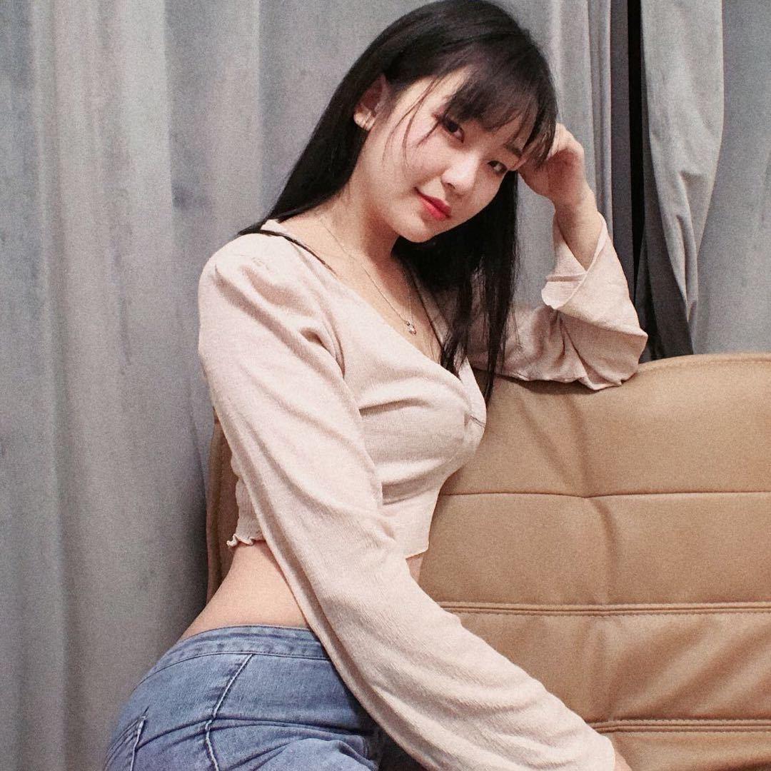 希野逸儿
