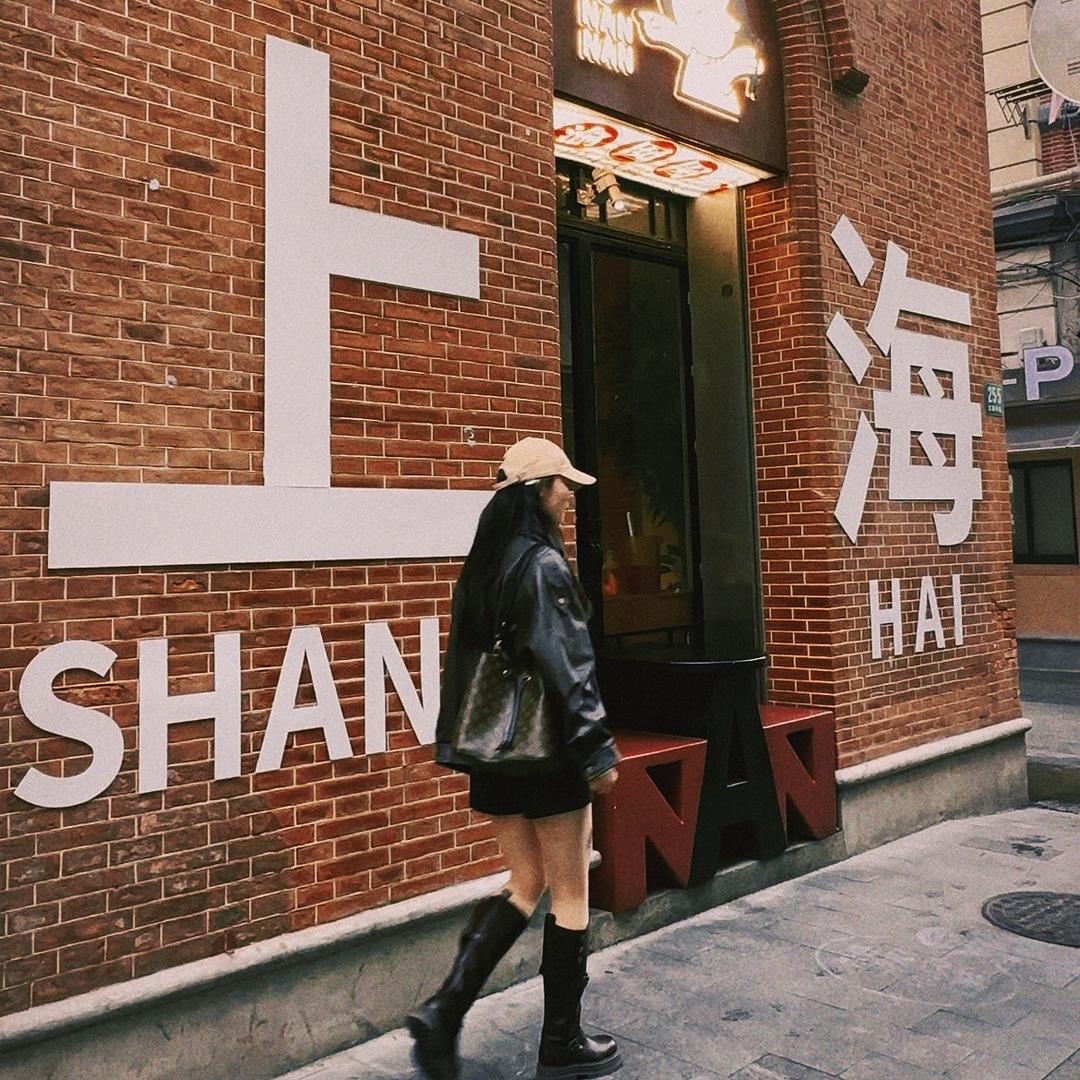 一一👩🏻‍🦰