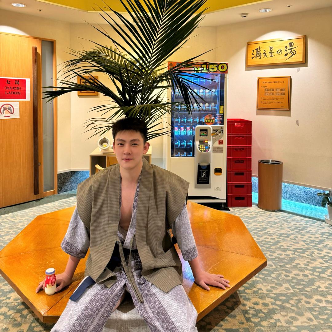 张为为