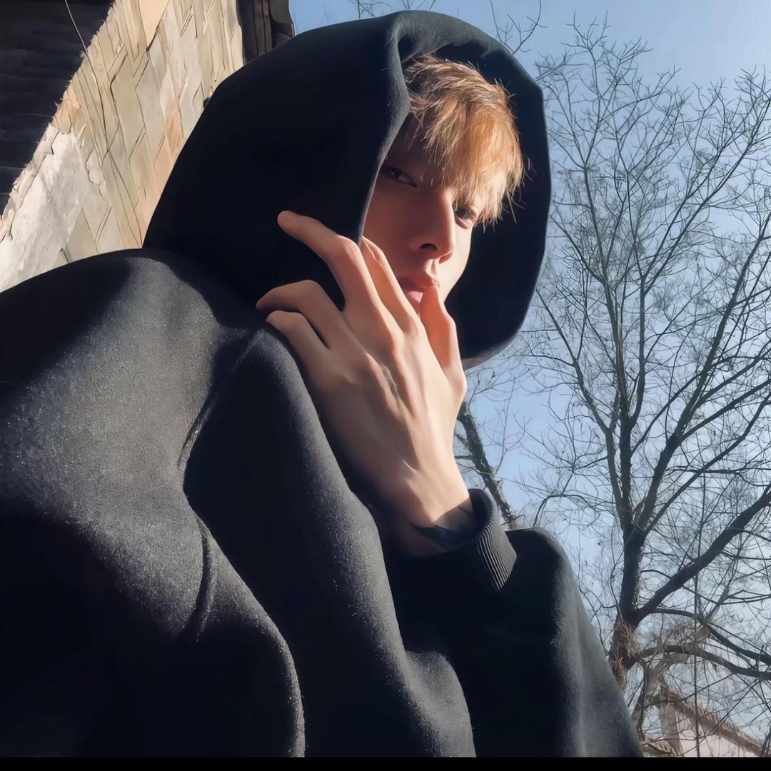 那男的