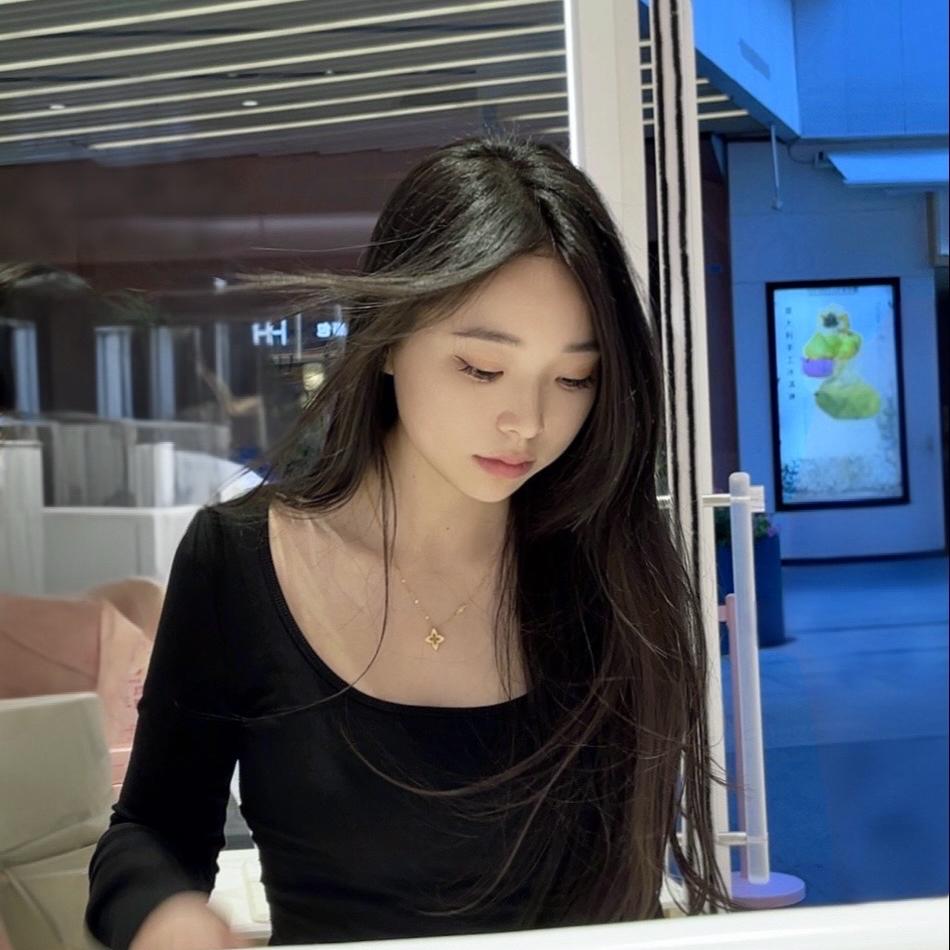 以央轻奢微胖女装