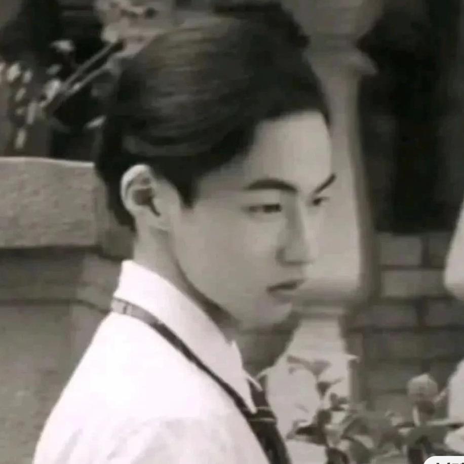 万 万