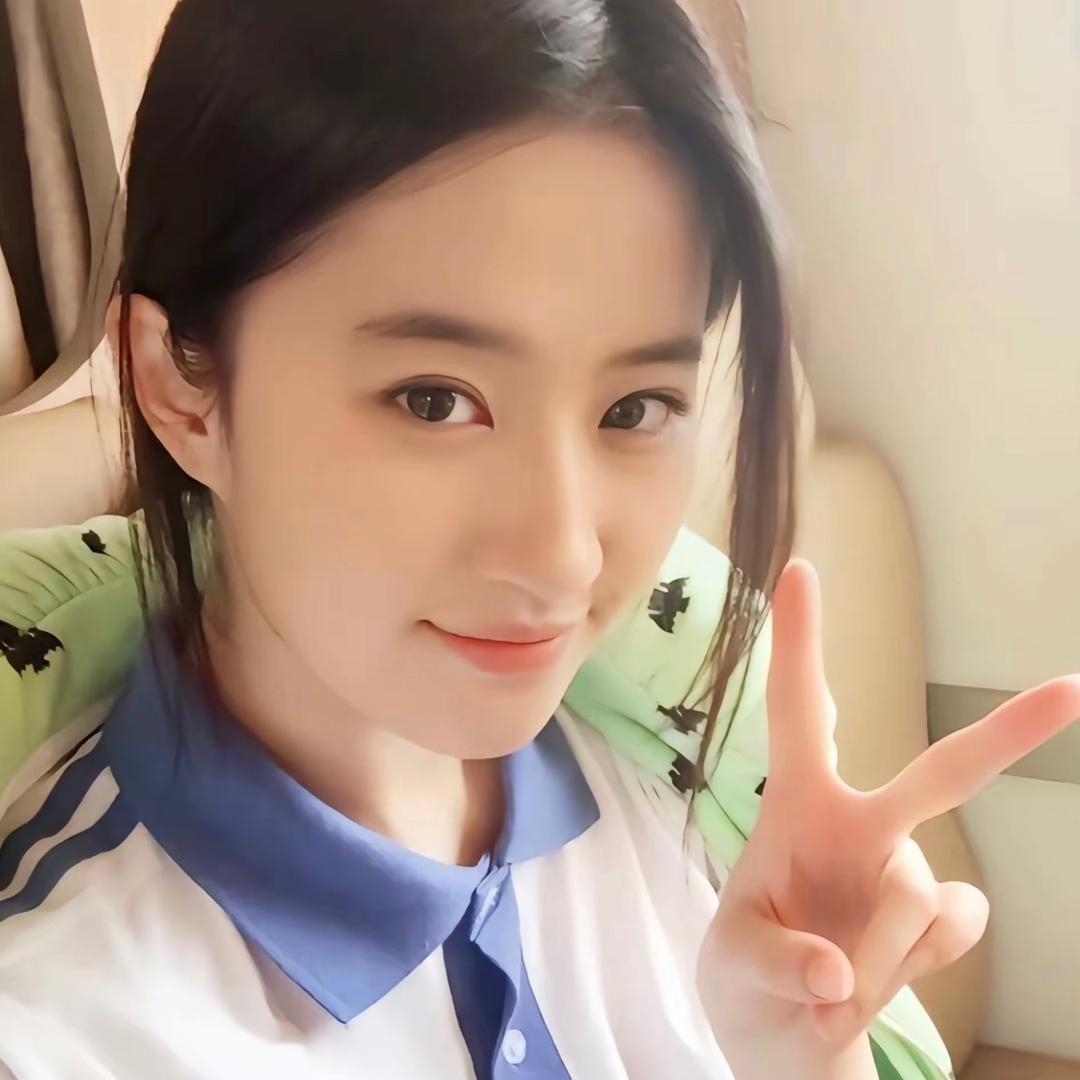 可爱的小女孩儿