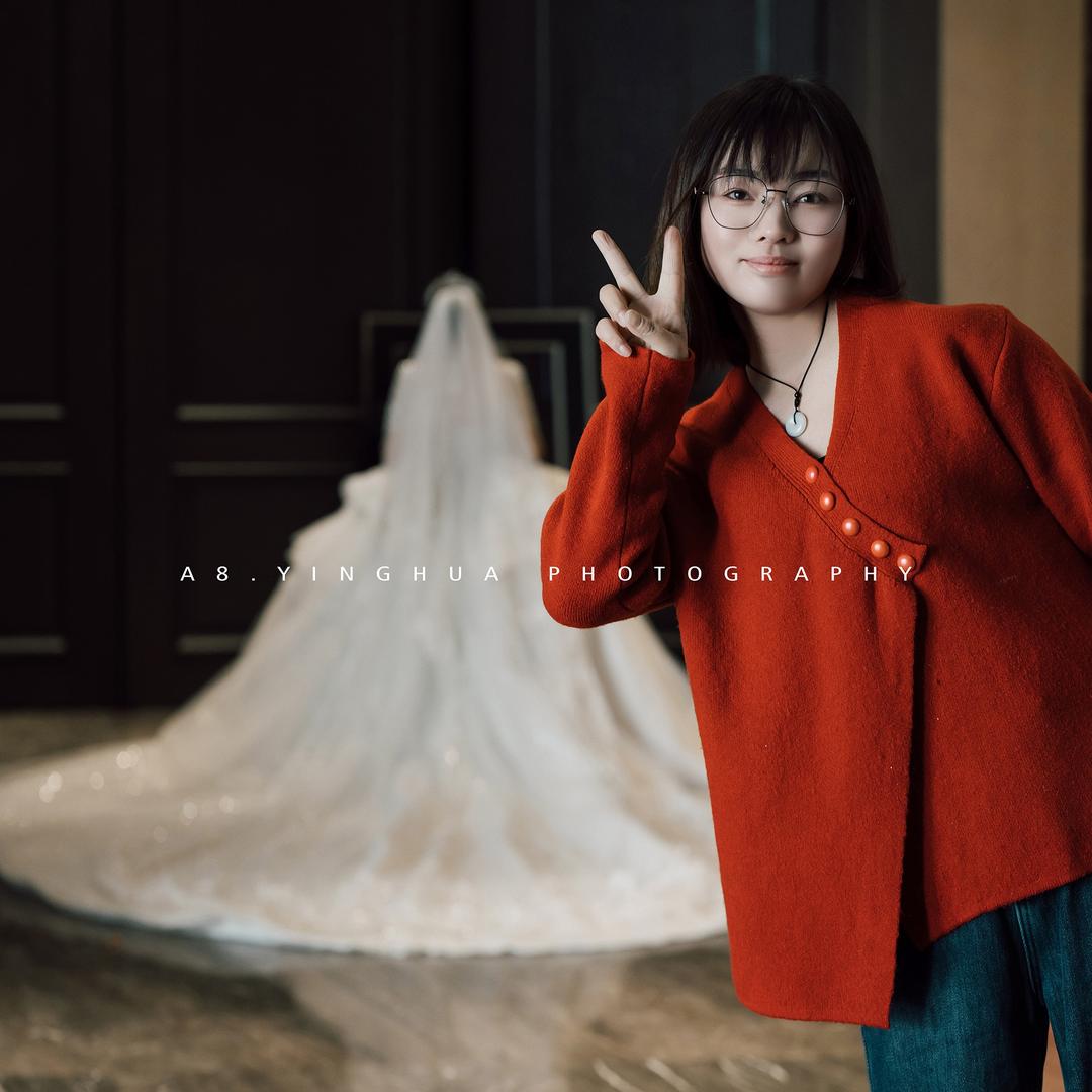 化妆师墨墨