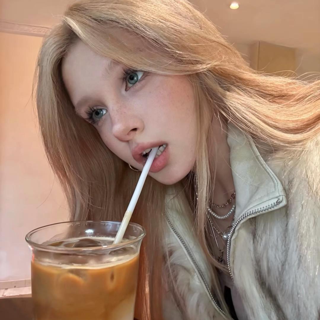 小耳朵 ^