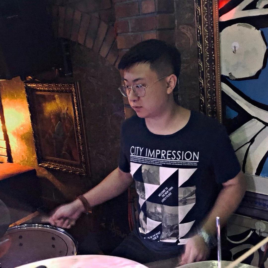 鼓手王歆丰