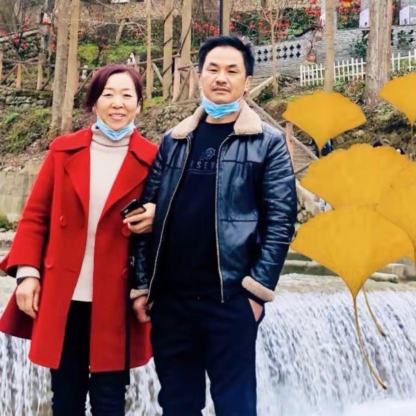 《敬天双》洗不掉泥巴上不到岸的种藕哥