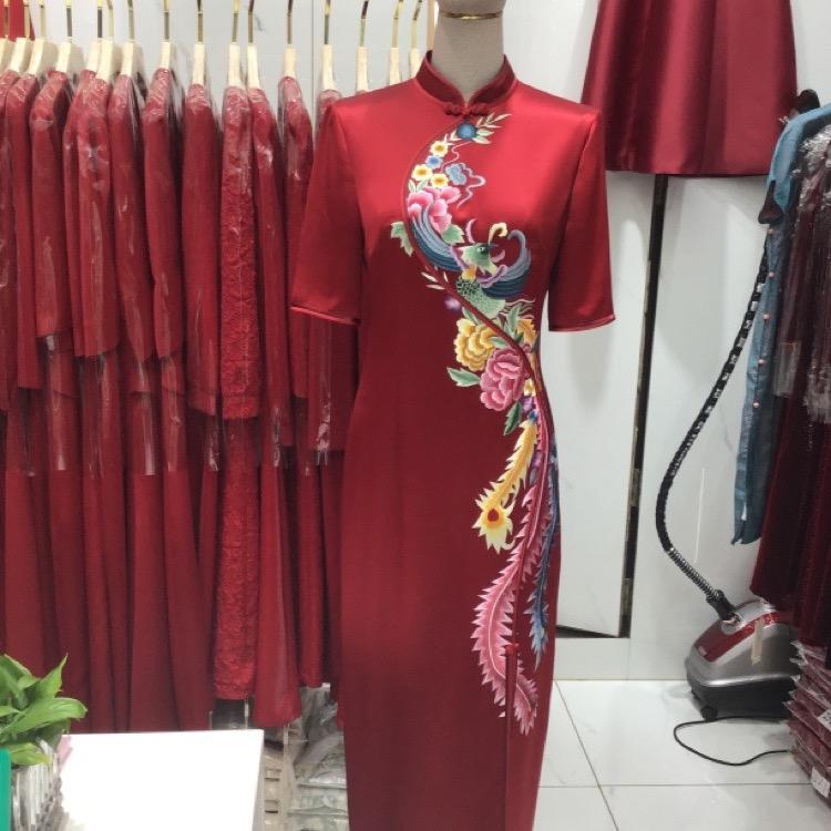 大张出租妈妈装   妈妈团装