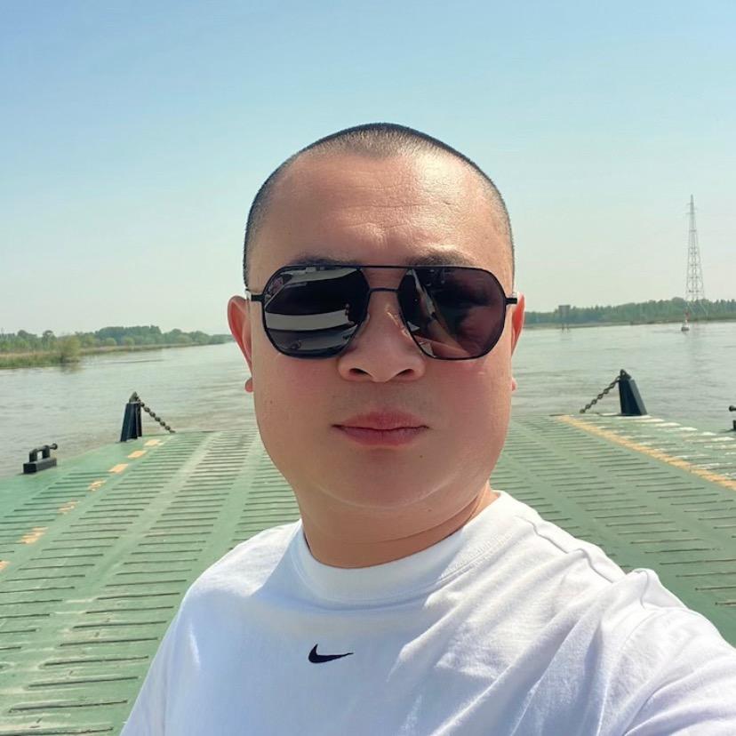 绪同商贸《古楼超市•燕京U8•凤鸣塔》