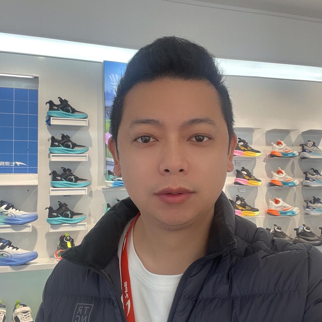 汕尾市七波辉童装童鞋明星店
