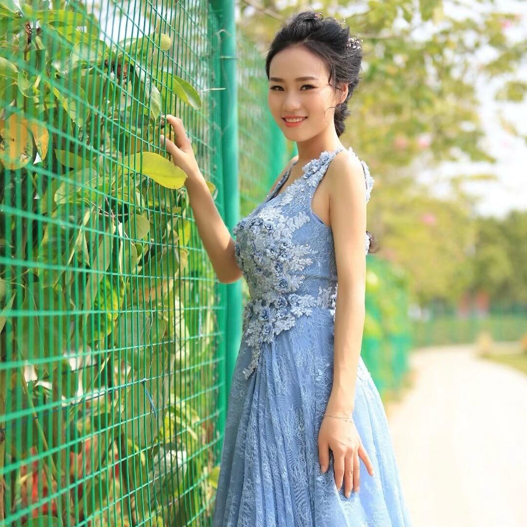 乐骑工厂老板娘