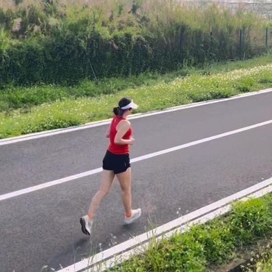 风儿慢跑