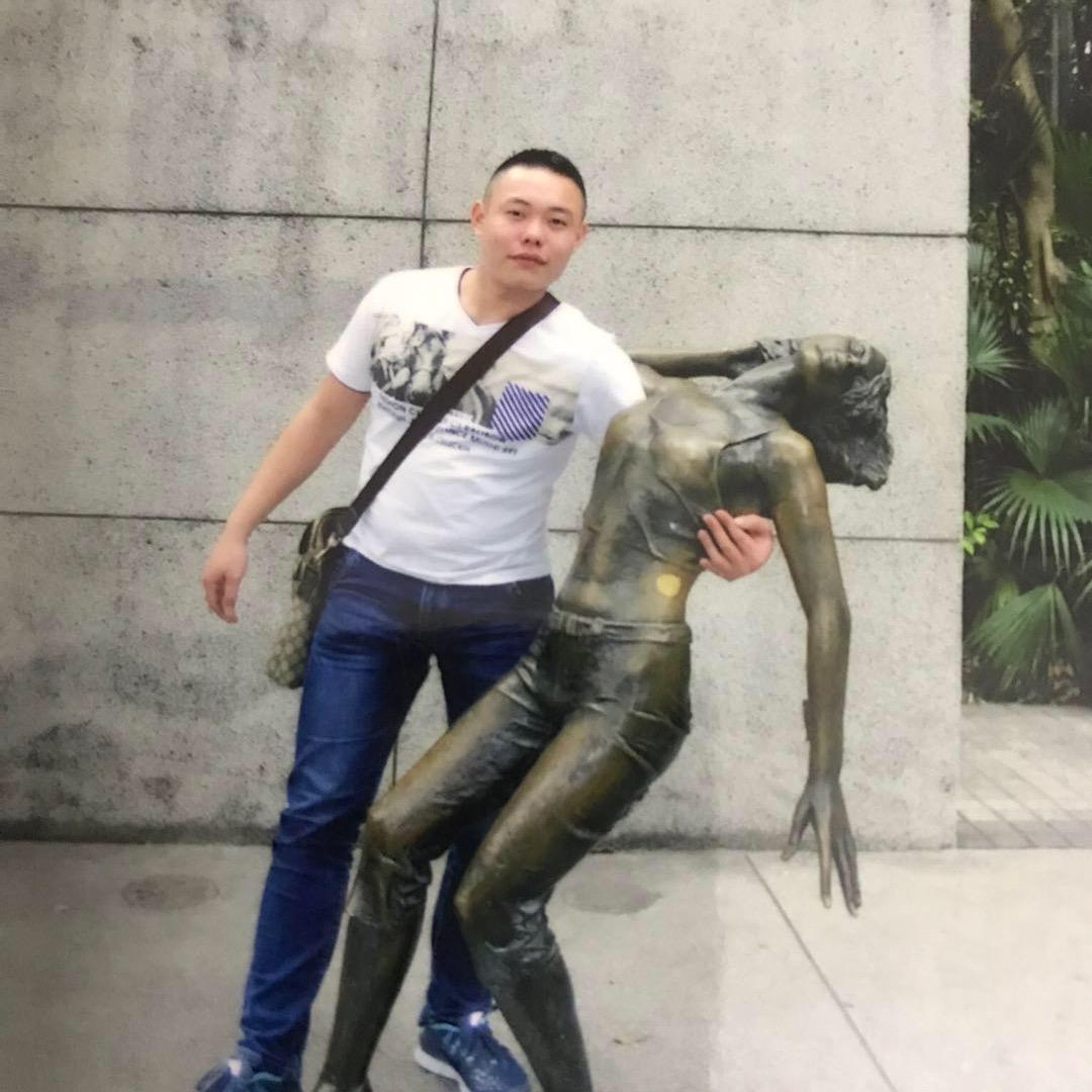 胡 湘