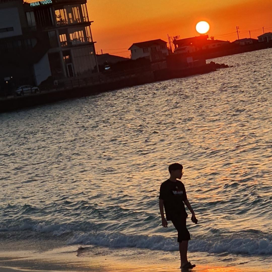 cs2市场我不玩了我还是个学生拿学费全亏