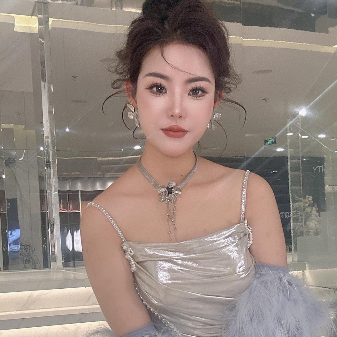 1⃣️耶暴富娟儿