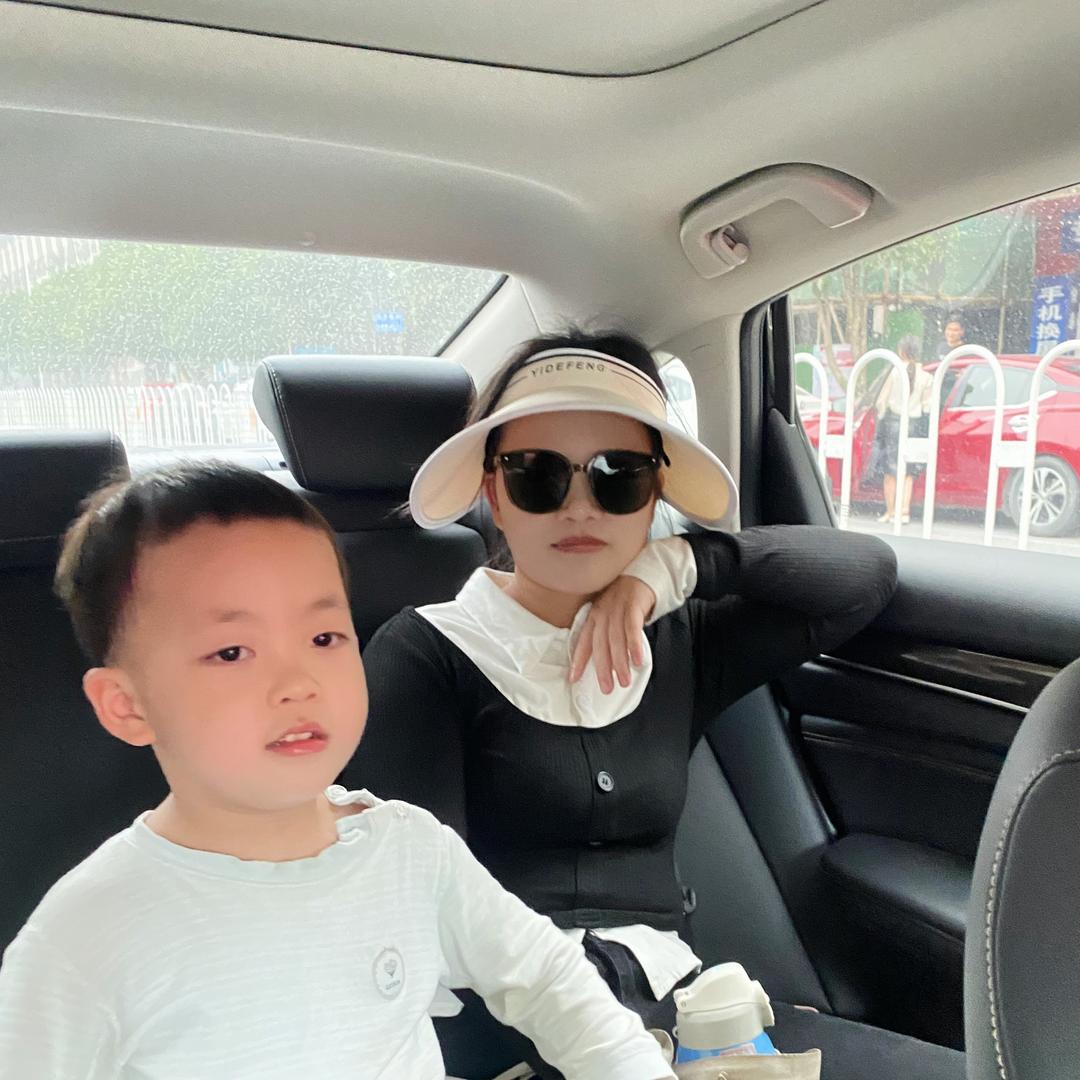 乔治麻麻纸尿裤