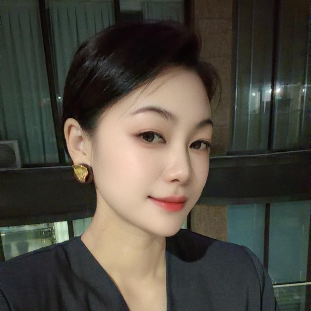 请叫我小姐姐