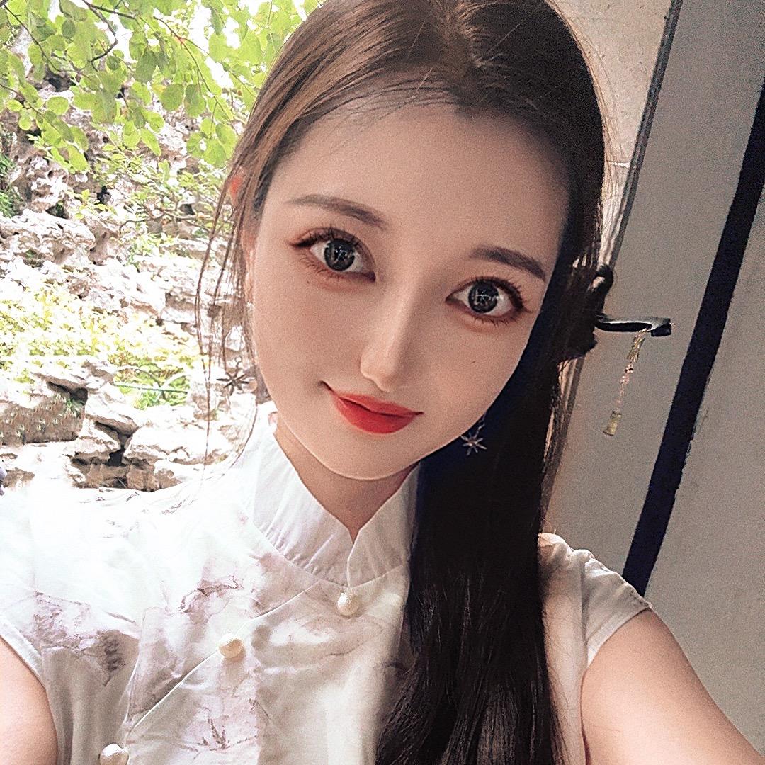 君灿灿（孕期）