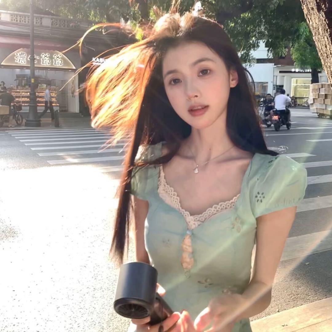 七七.