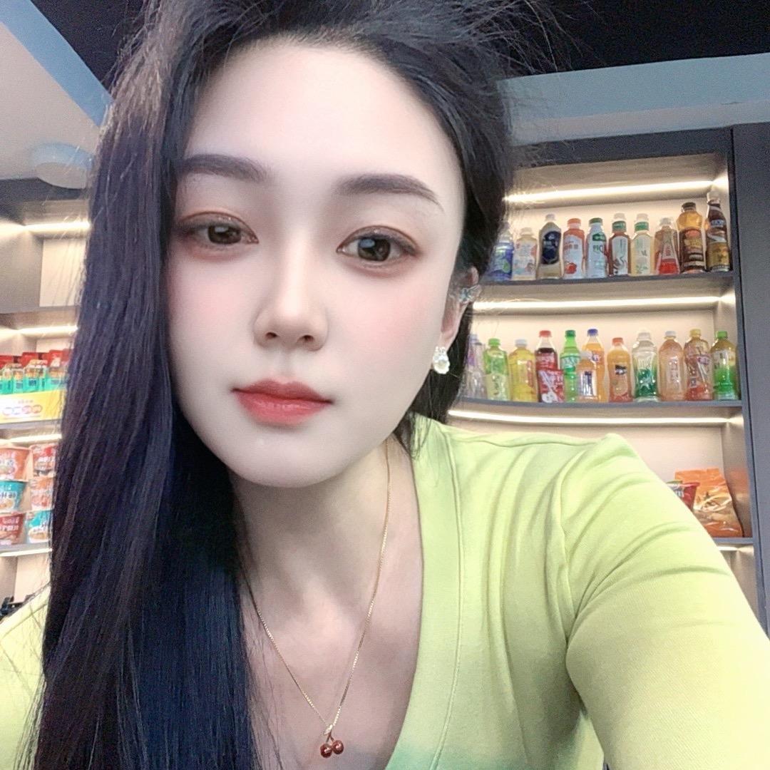 @嘿  梁小小
