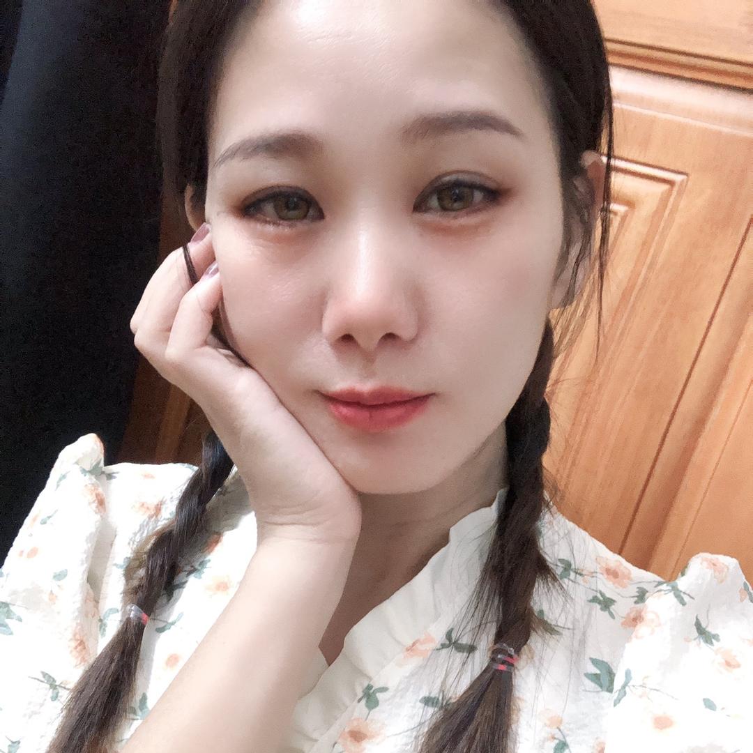 陆河卖车的黄小姐