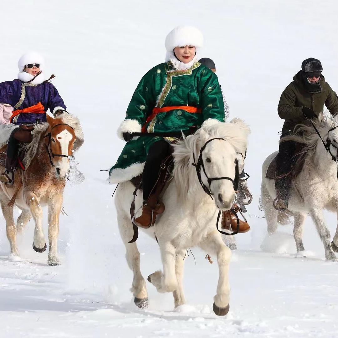 帽儿山滑雪场骑马俱乐部