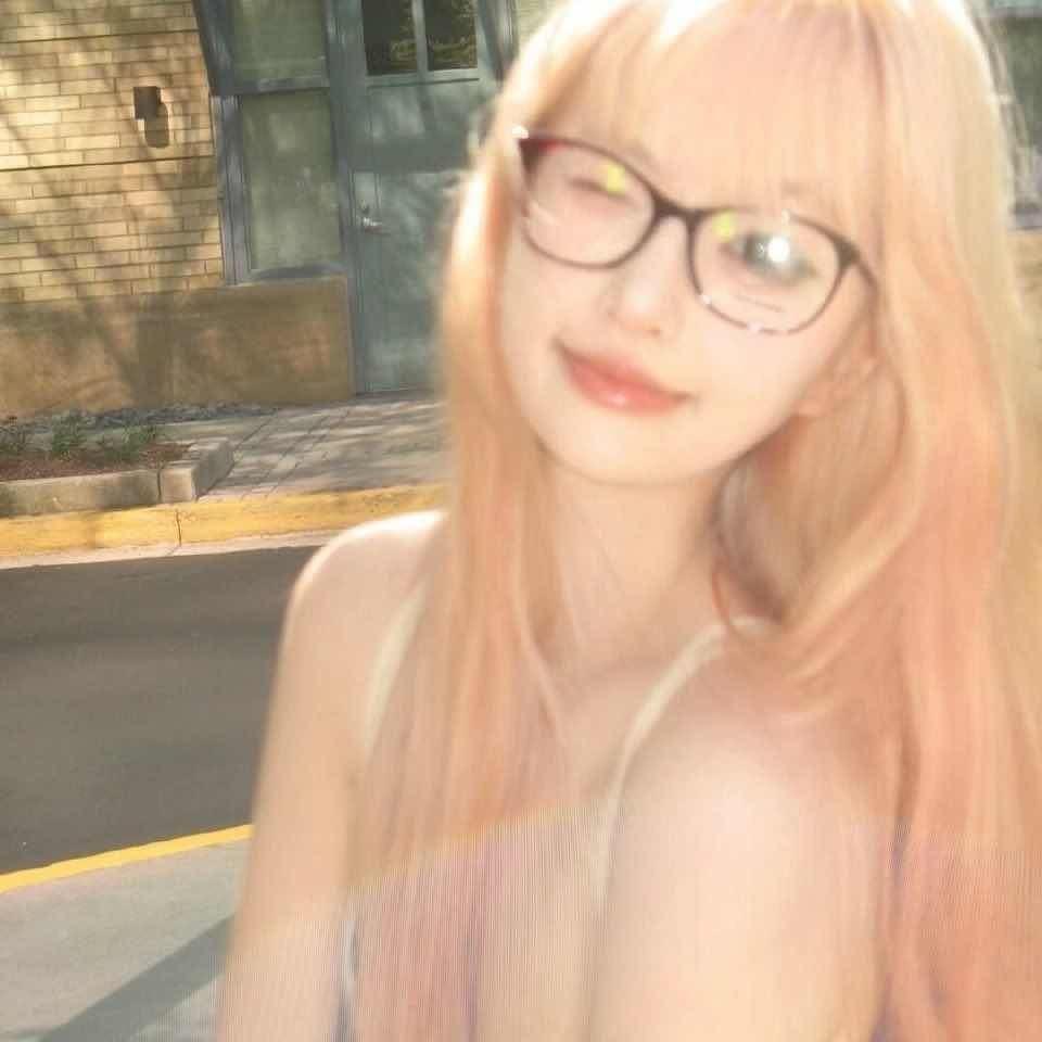 歪歪.