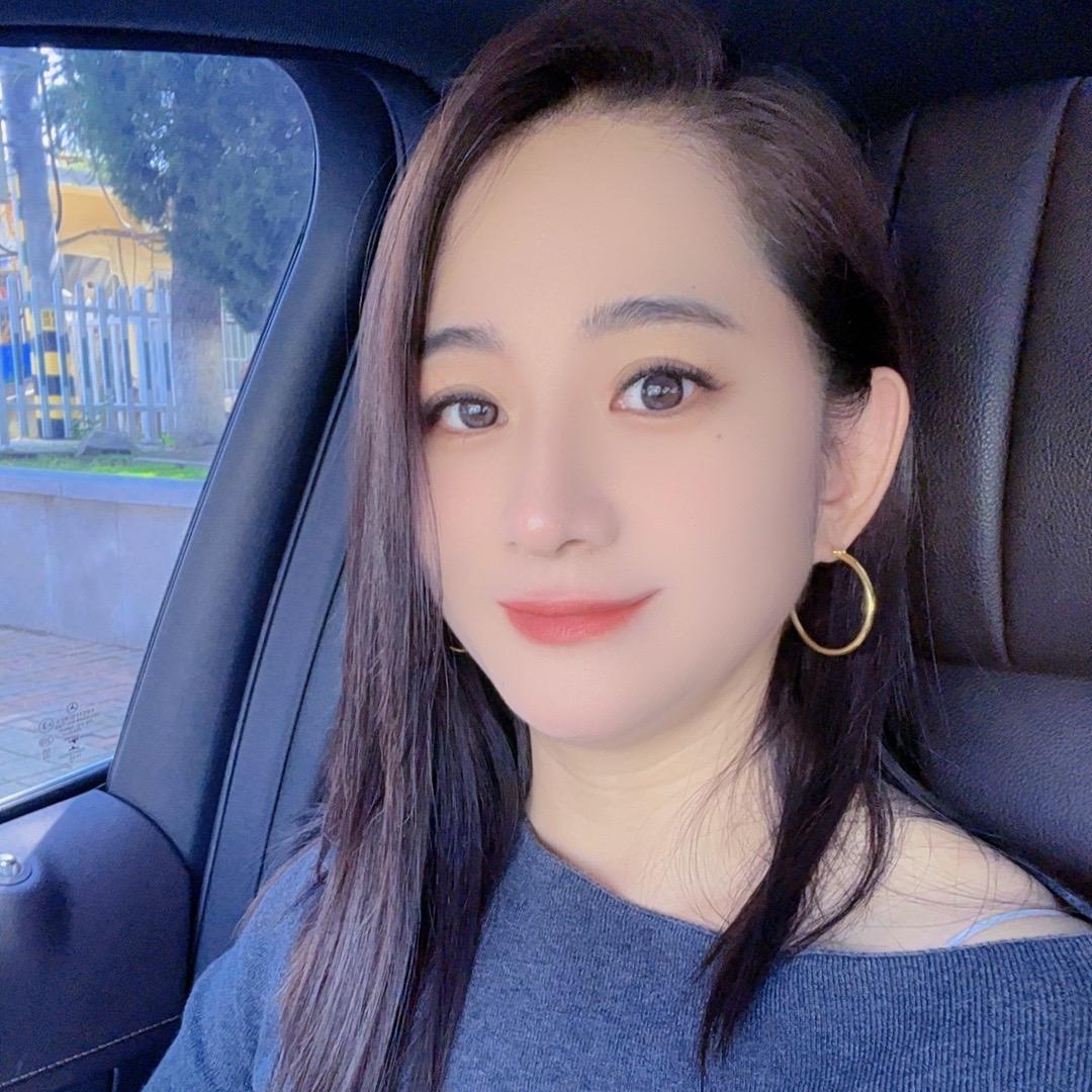 @华姐摆摊做炒鸡架