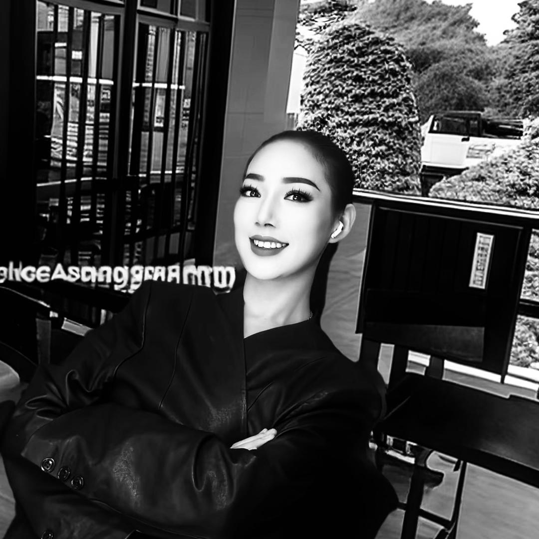 Awei：纹绣美甲美睫化妆师